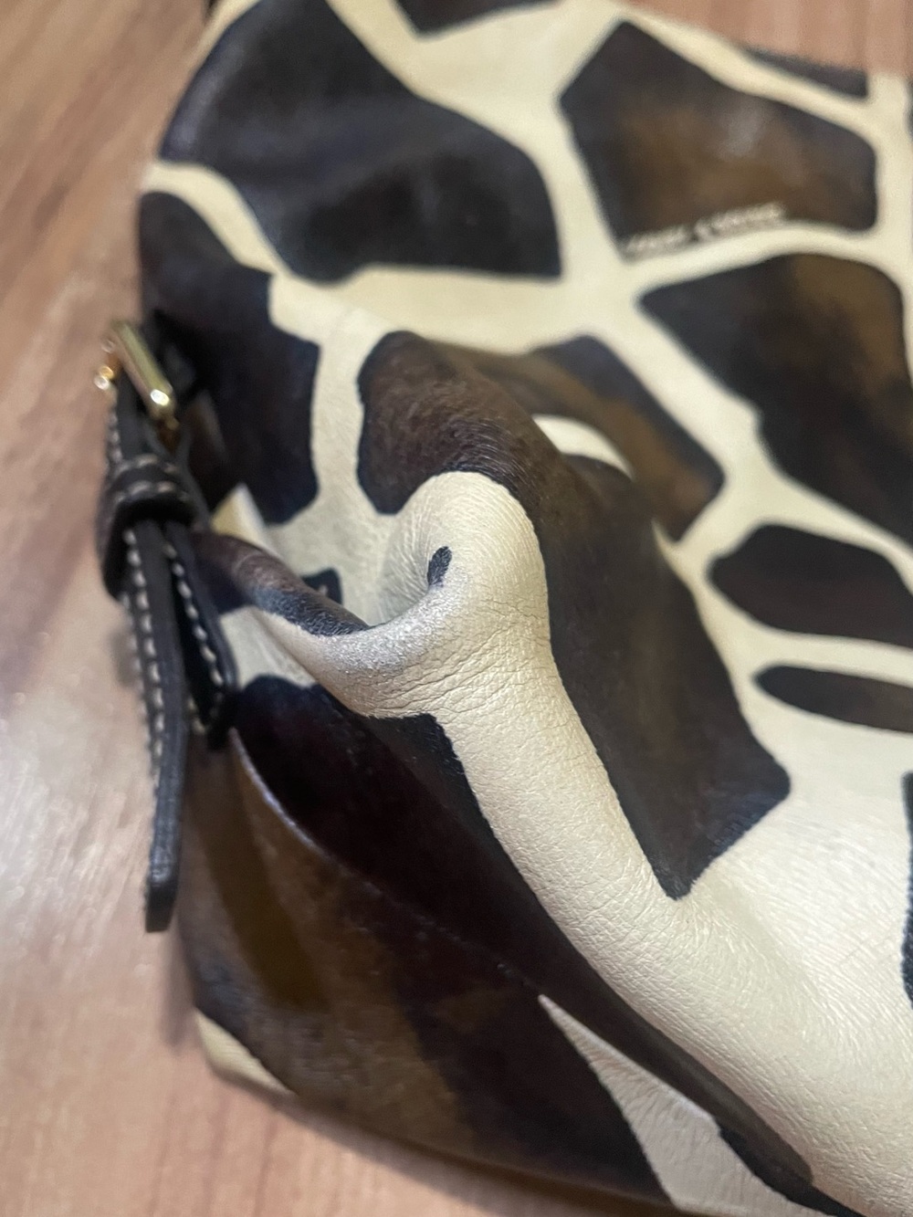 Dooney & Bourke Giraffe Print Leather Hobo Shoulder Bag Handbag - Picture 12 of 13